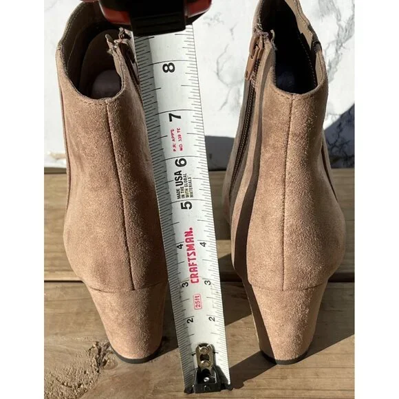 Soda Womens Size 10 Taupe Faux Suede Ankle Booties With Side Zipper & Block Heel - Picture 2 of 8